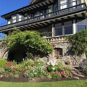 Prior Castle 3* Victoria